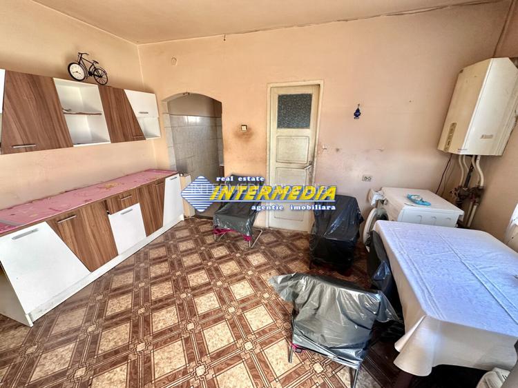 Casa de vanzare I 733 mp teren I Alba Iulia I 3 camere I toate utilitatile I - 12