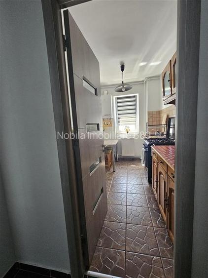 APARTAMENT 2 CAMERE CU BALCON DE VANZARE IN ONESTI - 12