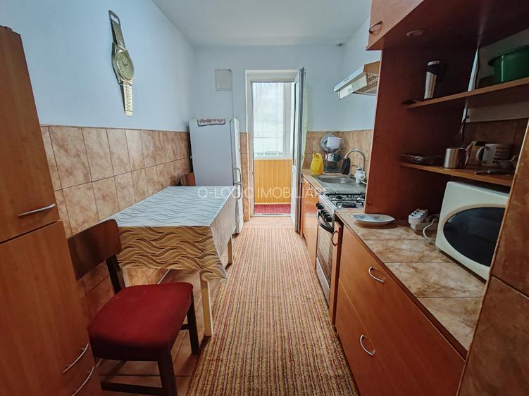 Apartament 3 camere liber la vanzare zona Astra - 9