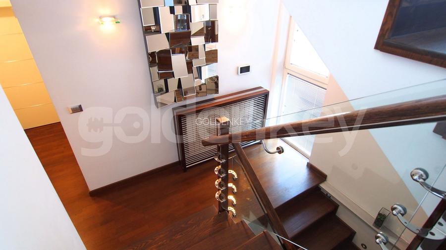 Triplex superb cu 4 camere si terasa generoasa cu priveliste - 15
