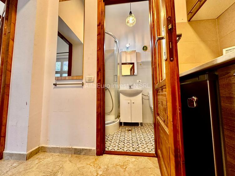 Casa + Spatiu Comercial  * Central * Brasov * - 11