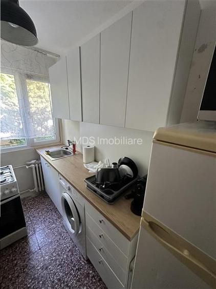 Apartament 2 camere la etajul 1 - 4