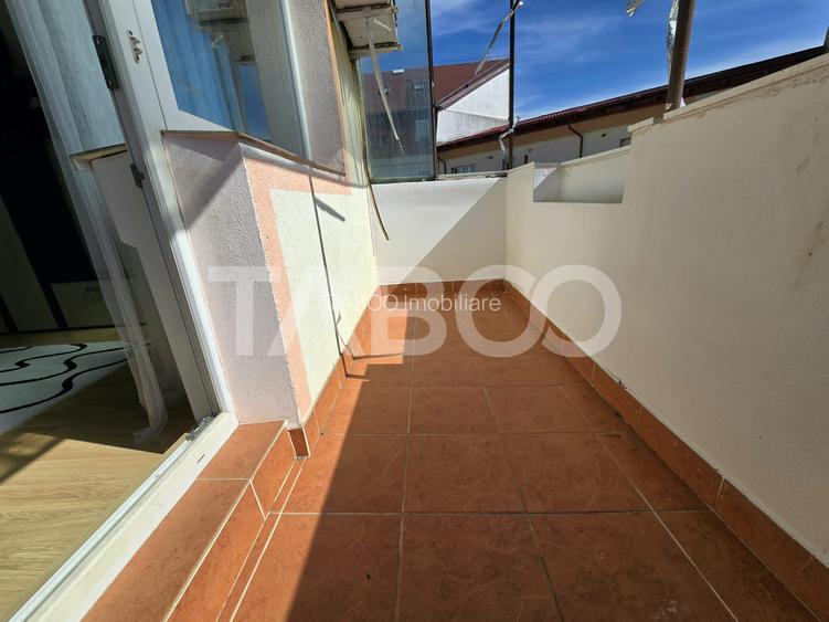 Apartament 3 camere decomandat renovat 2 bai 2 balcoane Turnisor Sibiu - 25