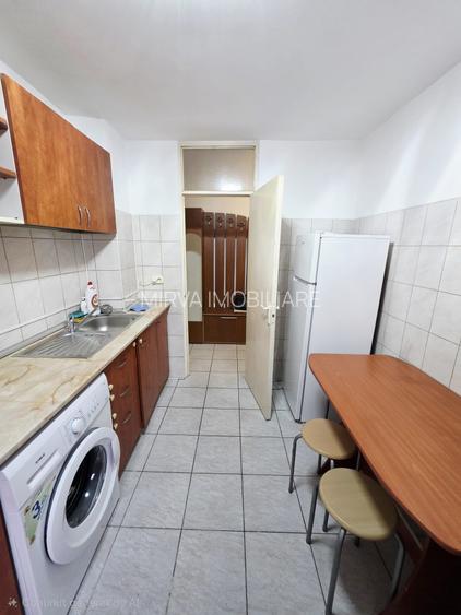 Apartament 2 camere decomandat, mobilat si utilat, zona 9 Mai - 19
