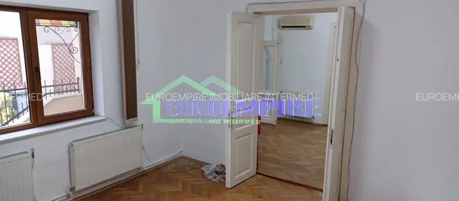 Casa 3 camere de inchiriat zona centrala ,partial mobilat,gaze - 7