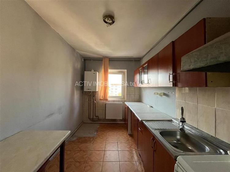 Lugoj, 3 Cam., 72 Mp., Decomandat - 12