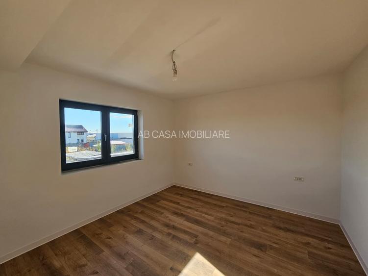 Duplex nou, P+E, 1 apartament la cheie, 1 la alb, Moșnița Veche, comision 0% - 26