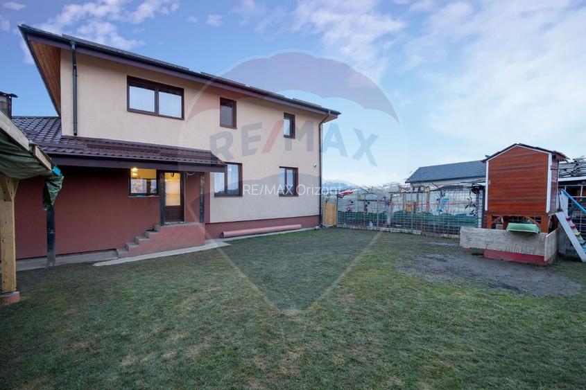 Acasa incepe aici-5 camere,curte 500mp si garaj in Sanpetru - 32