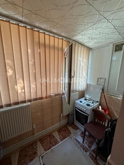 2 camere decomandat- Canta - 48 mp - liber- 87000 euro - 5