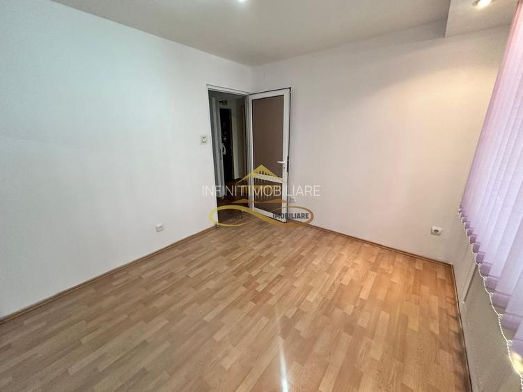 De vanzare apartament 4 camere decomandate Castanilor Bacau - 12
