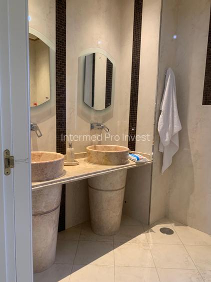 Primo -Vilă D+P+2M+Mpiscina teren 1289 mp preț.2.100.000 euro - 5