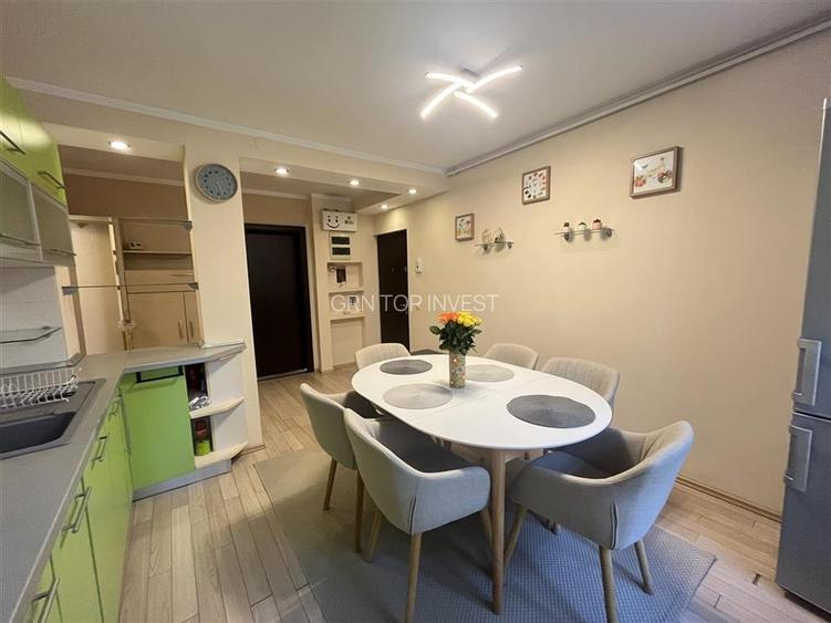 Apartament 3 camere decomandat 2 bai si balcon Bld Milea - 12