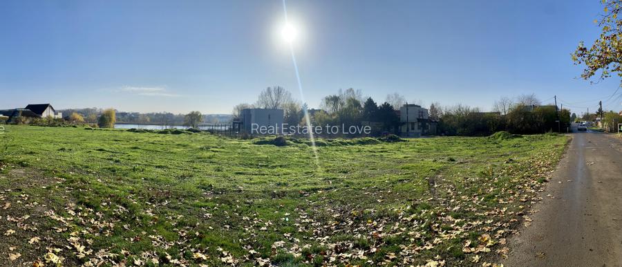 Teren vedere panoramica partial lac si padure, central, toate utilitatile - 2