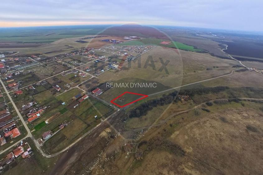 Teren generos cu două fronturi, Frumușeni – zonă în dezvoltare - 5