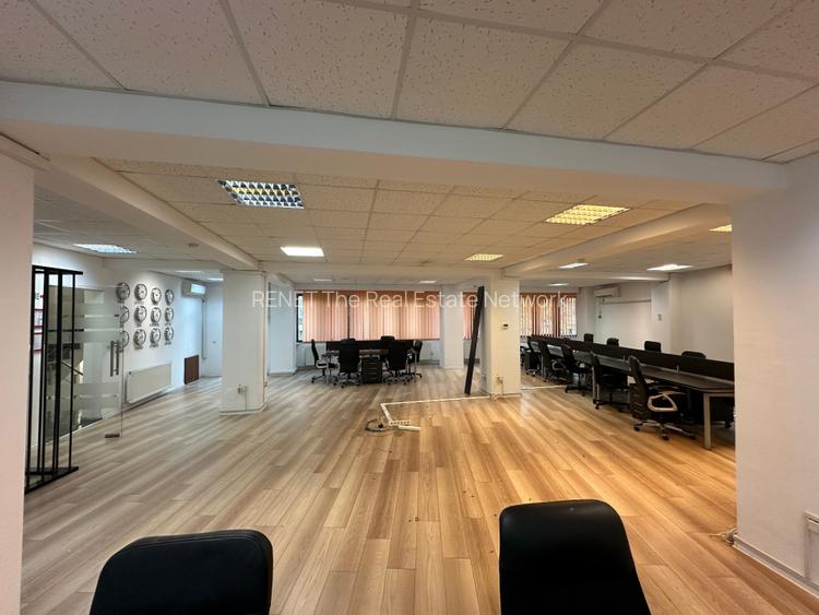 Vă propunem spre vânzare o clădire de birouri situată în zona Cotroceni - 12