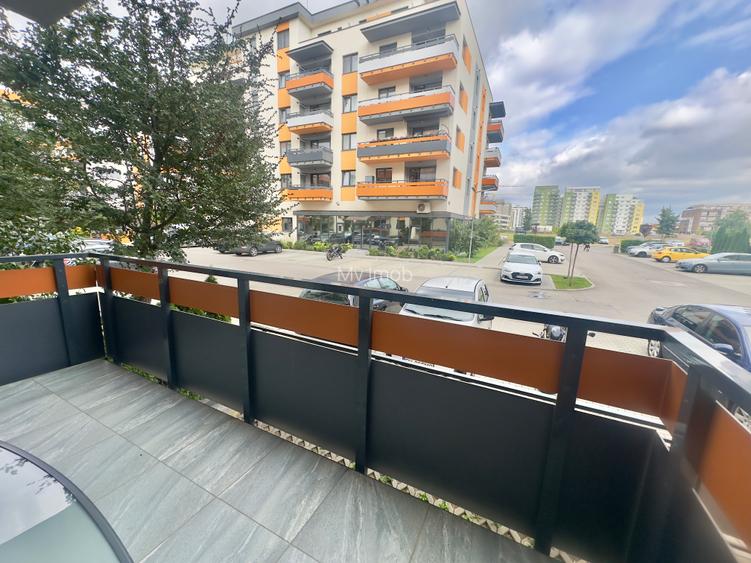 Apartament  cu 2 camere de inchiriat in zona Tractorul Coresi cu dressing,parter - 7