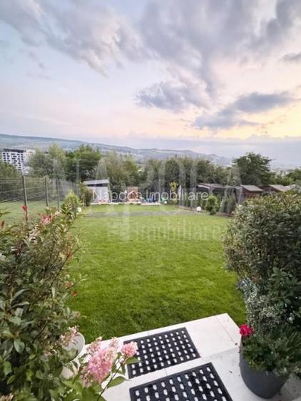 Casa 5 camere de vanzare in Floresti - 13