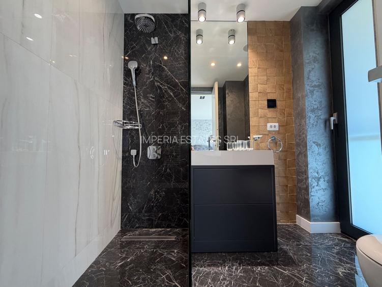 Vila impresionanta cu finisaje premium, langa padure - 12