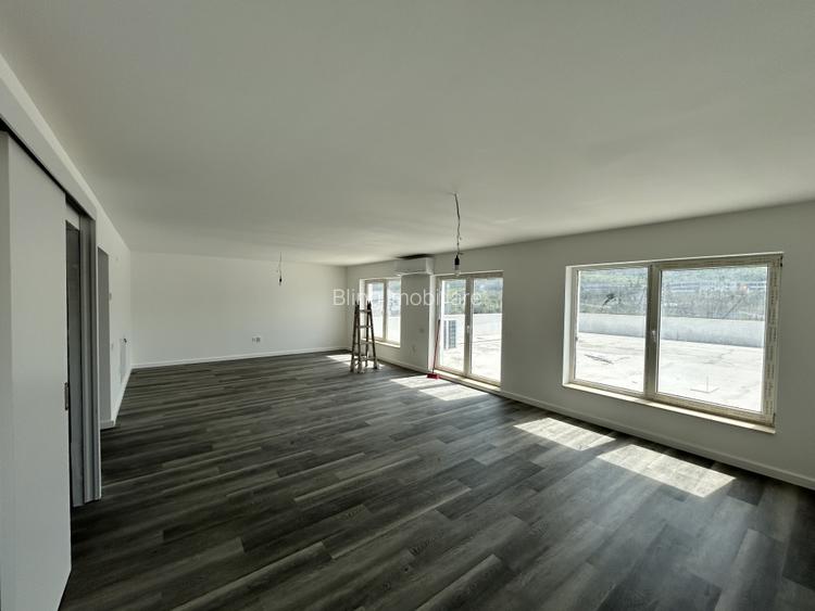 PENTHOUSE 4 camere 160mp, Terasa+balcoane 143mp View panoramic Zona Panemar - 14