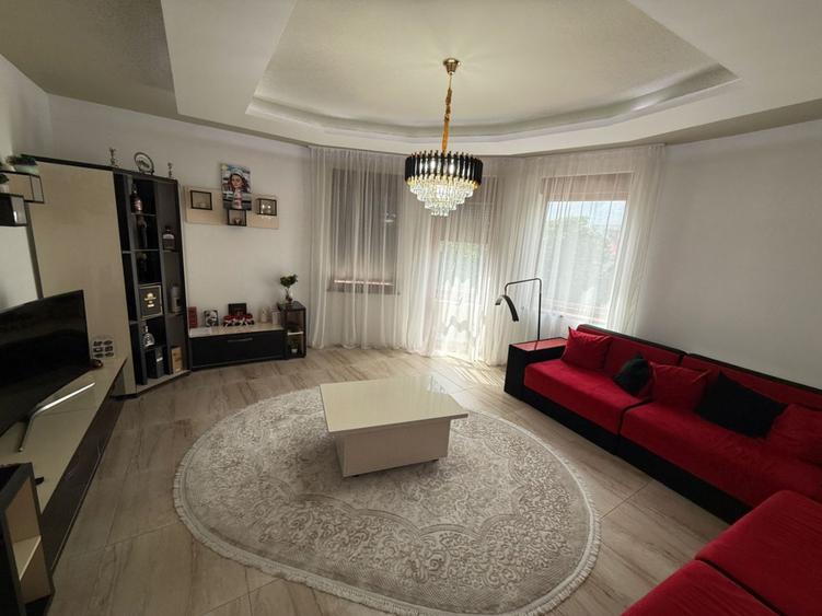 Apartament 4 camere zona Central