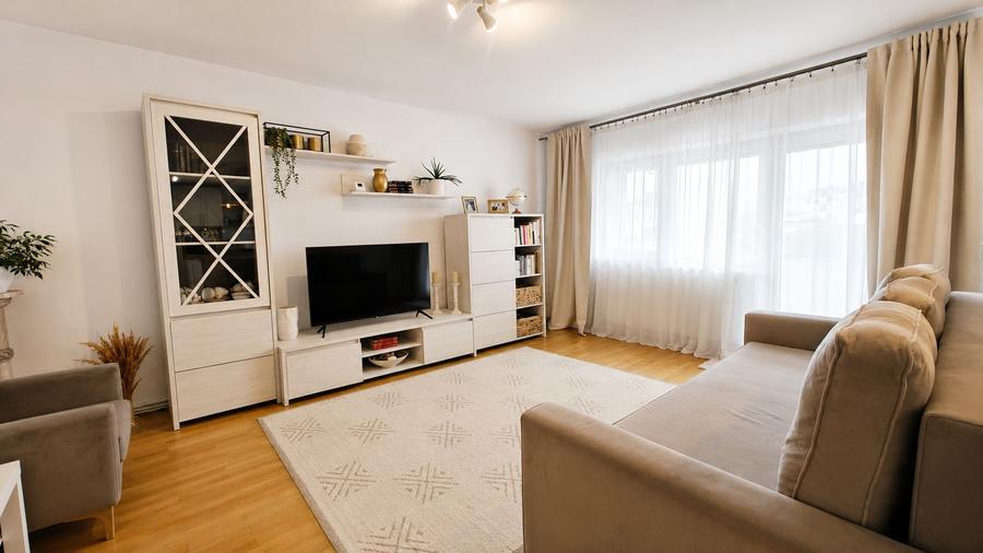 4 camere, decomandat, 2 bai, parcare, finisat modern, Office