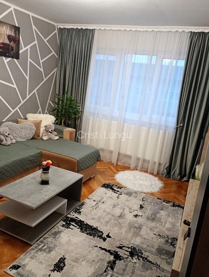 Vând apartament în Caransebeș  - 2