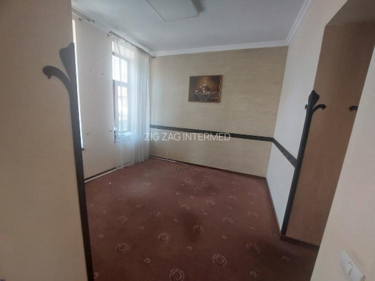 Ultracentral - cladire emblematica D+P+1+M, 430 mp., curte 200  mp. - 6