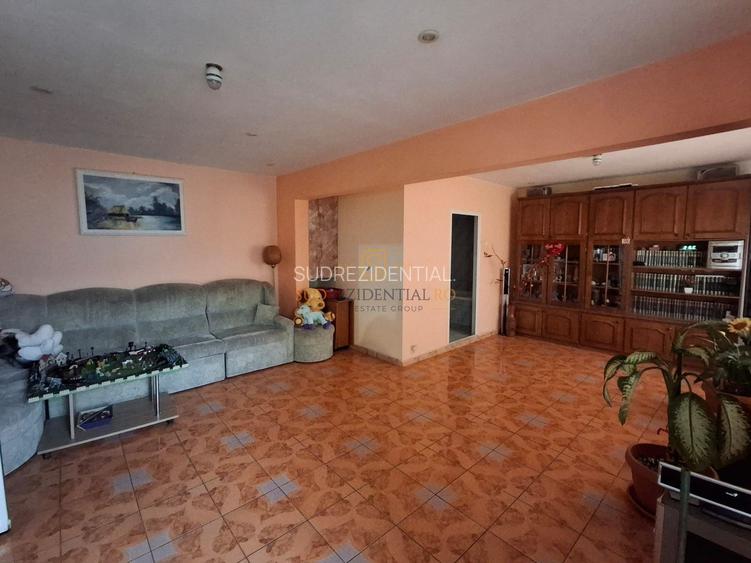 Apartament 4 camere, etaj 4/10, stradal Sos.Berceni, Sector 4 - 19