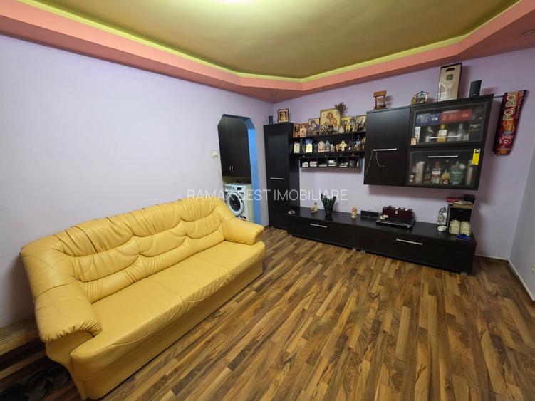 B-ul 1 Decembrie 1918 intersectie Postavarul, 15 minute metrou, la Auchan - 4