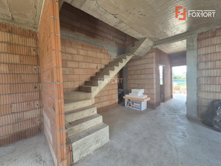 Duplex cu 4 camere de vanzare in localitatea Dumbravita - 25