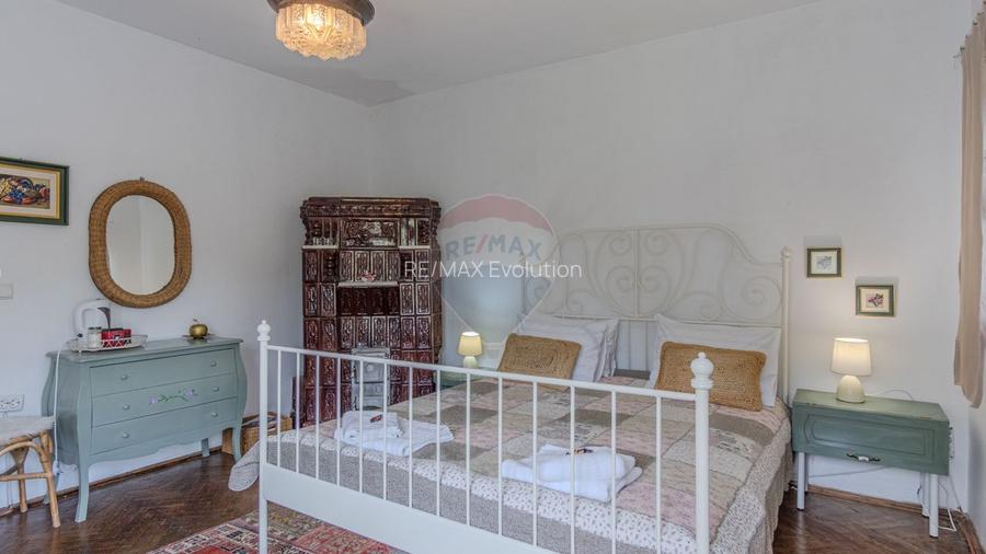 Vilă turistică de vânzare la 5 minute de CASTELUL BRAN | COMISION 0% - 27