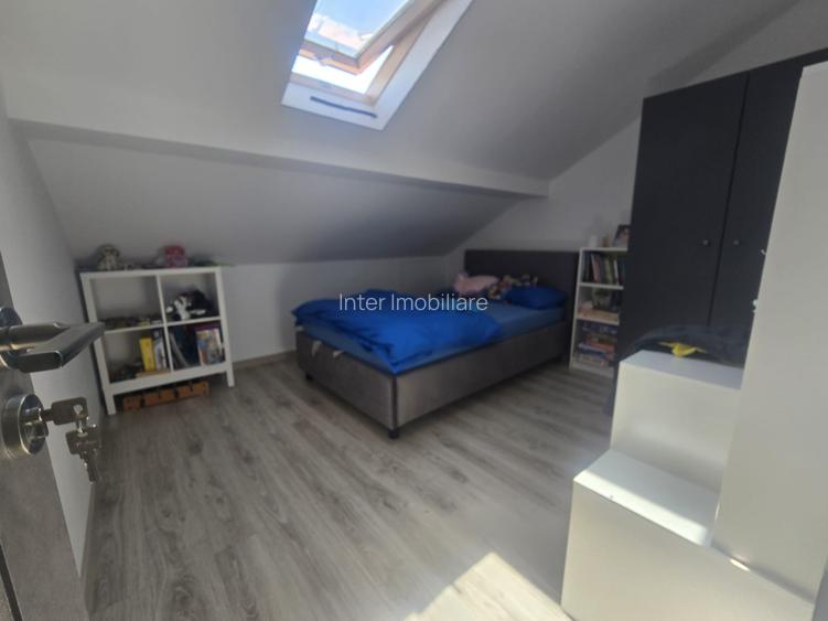 Apartament pe 2 niveluri,et.1+mansarda,3 dormitoare,2 bai,Popas Pacurari: 160956 - 28