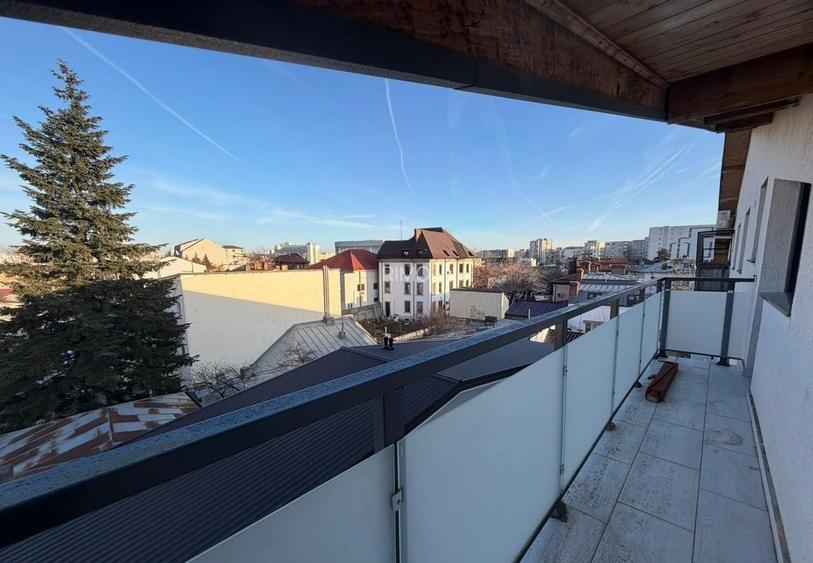 APARTAMENT MANSARDA BLOC NOU - 10