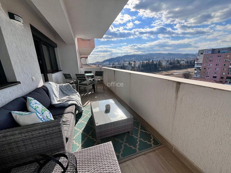 Ultracentral Spatios cu Vedere Superba  - 16