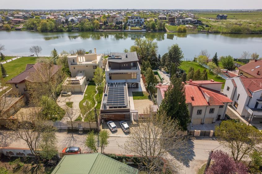 Proprietate rara cu acces direct la lacul Mogosoaia - 2