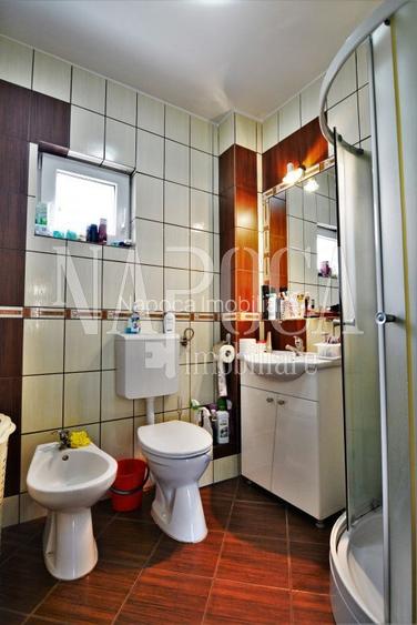 Casa 5 camere de vanzare in Floresti - 9