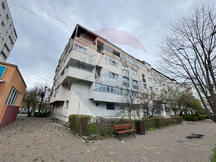 Apartament de vanzare - 4 camere- decomandat-Bistrita Lac - 15