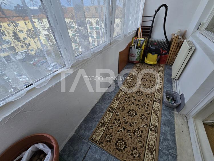 Apartament decomandat de vanzare 59 utili balcon pod zona Dioda Sibiu - 8
