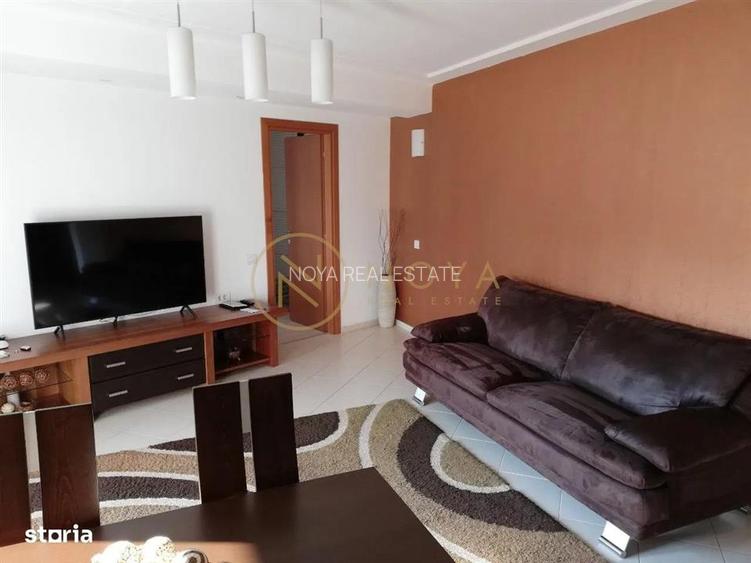 Vanzare apartament de 3 camere in zona Decebal  bloc nou - 2