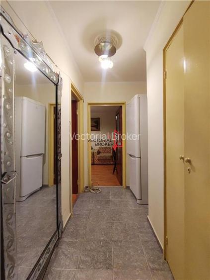 Etaj 1 cu centrala termica- zona Tei Ion Berindei Sectia 7 Politie - 15