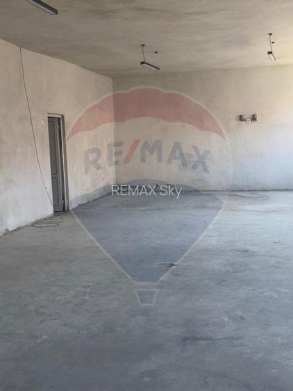 Spațiu comercial de vânzare în Pianu de Jos – 330 mp, aproape de A1 - 7