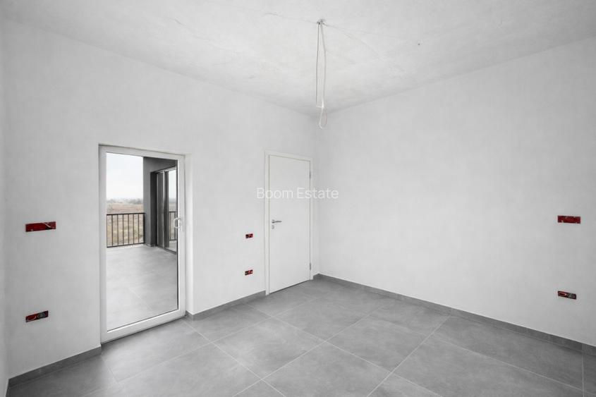 Proprietar, Etaj 1, Terasa Generoasa - 5