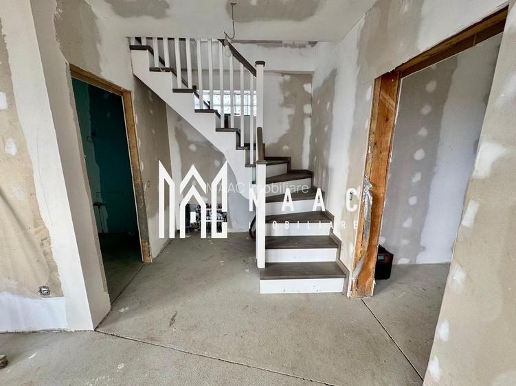 Casă individualăI I 115 mp utili I Teren 536 mp I Șura Mare - 12