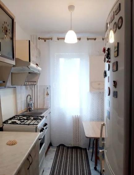 Apartament cu 2 camere, etajul 3/4, zona Alexandru Cel Bun - 6
