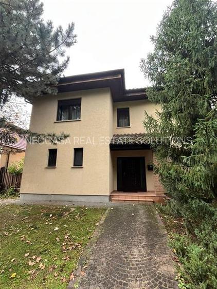 VILA SPLENDIDA IN PARADISUL VERDE - TEREN 583 MP - 4 CAMERE - 3