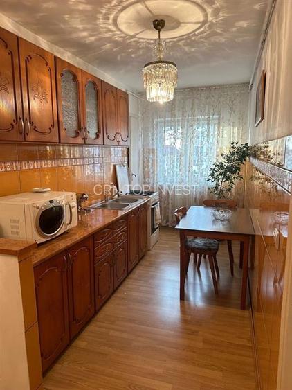 Apartament 3 camere decomandat si balcon Vasile Aaron - 2