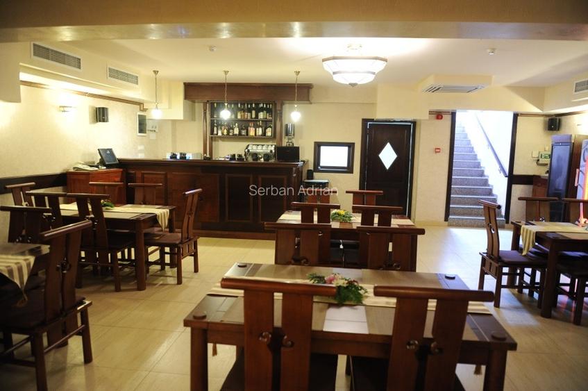 Restaurant complet utilat, 180 mp – Delfinariu, 20 m de Bd. Mamaia - 13