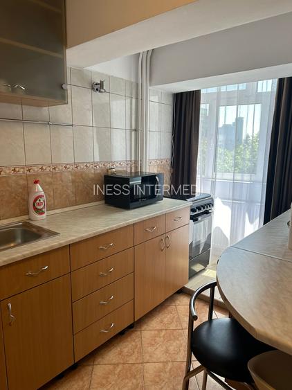 Unirii langa  Tribunalul nou - 2 camere+receptie - cu centrala proprie - etaj 2 - 10