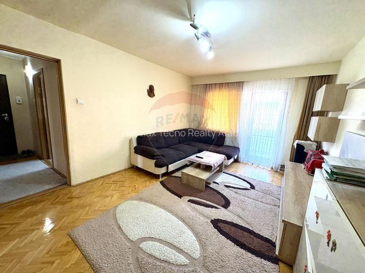 Vanzare apartament 3 camere decomandat cu loc parcare Micalaca zona300 - 6