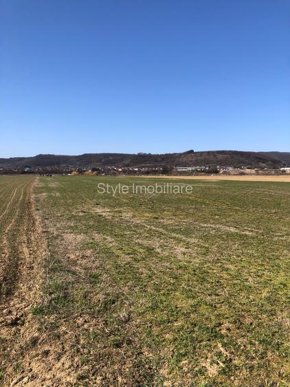 Teren 4.000mp strategic langa Pentarom & Dacia-Renault l Acces DN73 - 9